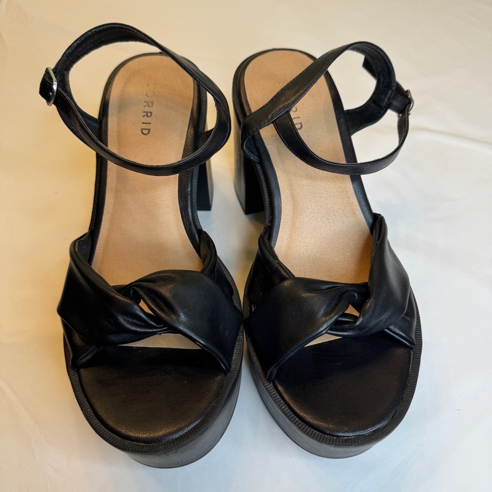 Chunky Black Platform Heels Torrid - Picture 4 of 6